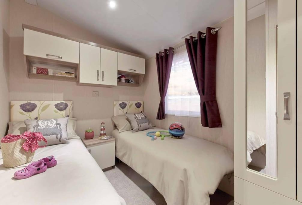 Lagooncombe Modern And Cosy *